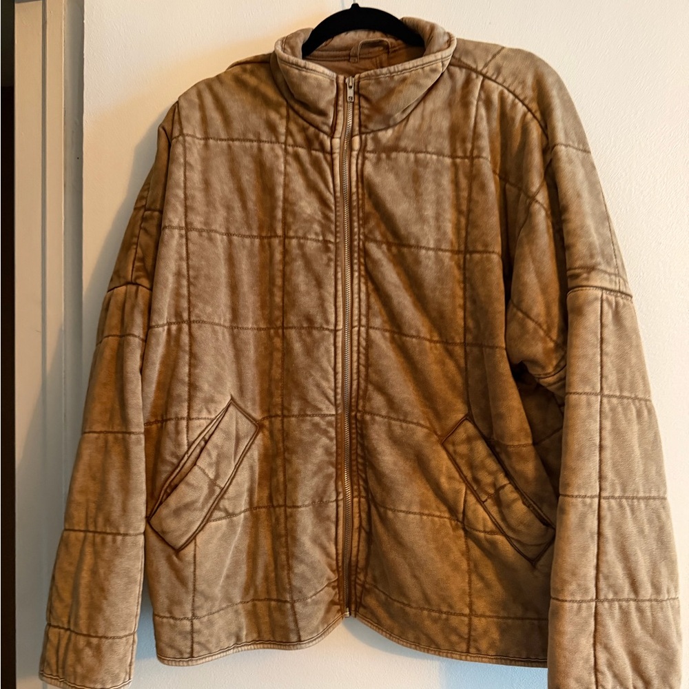 NEW Forever 21 Women’s Quilted Full Zip Boxy Jacket Relaxed Washed Size M Tan